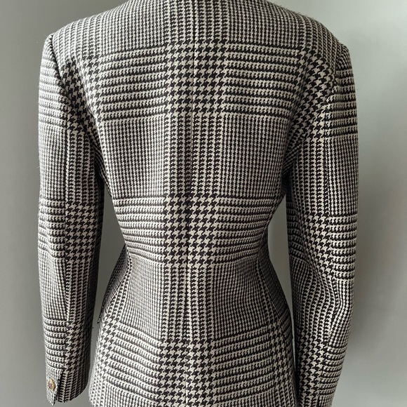 Vintage MaxMara Wool Jacket - Picture 4 of 12